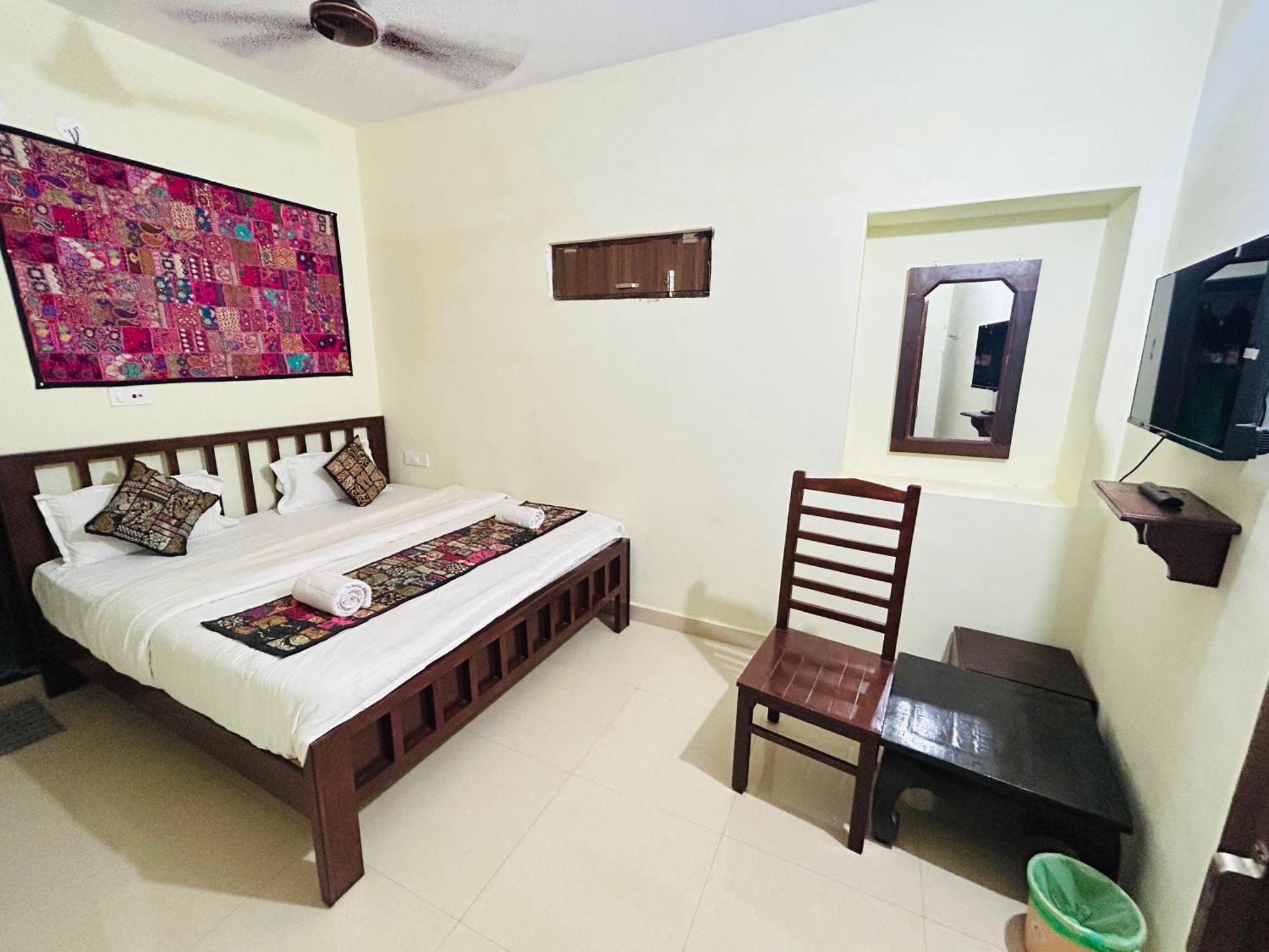 Hotel Relax Inn Jaisalmer Bilik gambar
